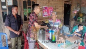 PD IWO Muba Serahkan Bantuan untuk Korban Longsor