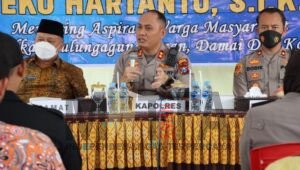 Pertanyaan Warga, Buat Kapolres Tulungagung Waswas