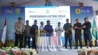 Dua Ribu Warga di Empat Desa Sumsel Kini Bisa Nikmati Terang 24 Jam Berkat Listrik Murah PLN