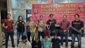 Gerombolan Remaja Bersenjata Tajam Ditangkap Hendak Tawuran di Kalidoni Palembang