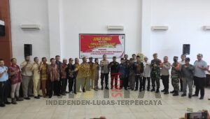 Dengar Keluhan dan Aspirasi Warga Perbatasan Kabupaten Kapuas Hulu, Kapolda Kalbar Gelar Jum’at Curhat