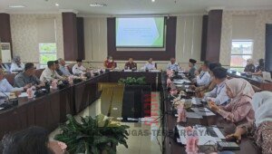 Kajari Roy Riady Berikan Edukasi dan Penerangan Hukum untuk Anggota DPRD Prabumulih