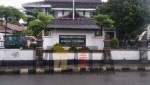 Demi Acara Perpisahan, Pelayanan Kelurahan Tegalmunjul Tutup Saat Jam Kerja?