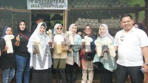 Bukit Asam Berdayakan Para Ibu Rumah Tangga Lewat Budidaya Jamur Tiram