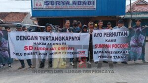 Ada Apa? Puluhan Warga Karawang Datangi Kantor Perhutani KPH Purwakarta