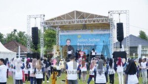 PLN Ajak Segenap BUMN dan Masyarakat di Sarolangun Jalan Sehat Bersama