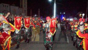 Pukulan Drumband Prajurit Walet Sakti Jaya Yonif RK 644/Wls, Warnai Pawai Lampion Perayaan Cap Go Meh di Kapuas Hulu