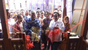 Dirut PTBA Resmikan Kantor Sekretariat PPKBA