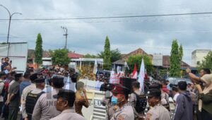 LSM Gruduk Kantor DPRD, Polres Prabumulih Siagakan Personil
