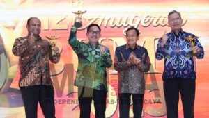 Arsal Ismail Raih Penghargaan The Best CEO Strategic Orientation