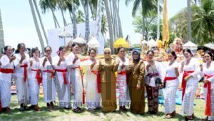 Bupati Mamuju Hadiri Upacara Melasti Umat Hindu Sambut Hari Raya Nyepi