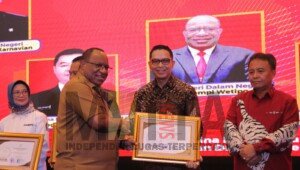 Sekda Sumsel Raih Penghargaan Leading Change dan Influence