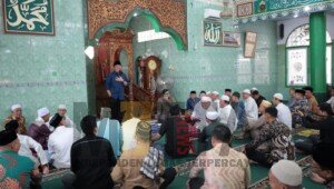Diawal Bulan Ramadhan 1444 Hijriah, Herman Deru Safari Jumat di Masjid Nurul Iman Kelurahan 9/10 Palembang