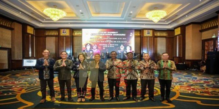 Yana Mulyana Sampaikan Hal ini Kepada Kapolrestabes Bandung yang Baru