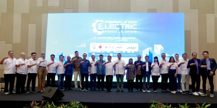 Dorong Ekosistem Kendaraan Listrik Terus Tumbuh di Indonesia, PLN Kolaborasi dengan Periklindo Gelar Pameran PEVS 2023