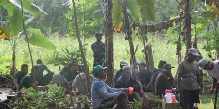 Yonarmed 15/Cailendra Gelar Kerja Bakti Bersama Masyarakat