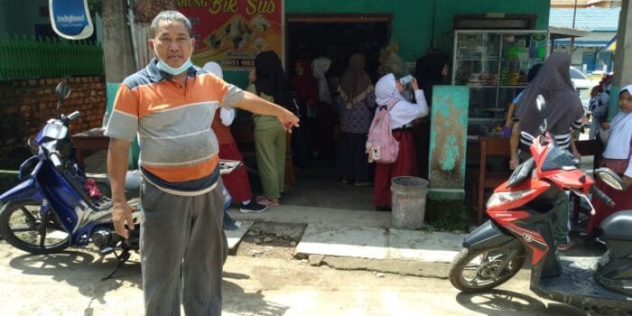 Rombongan Remaja Serang Warung Makan di Macan Lindungan