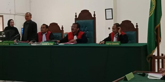 Bawa Pisau, Firmansyah Divonis 8 Bulan Penjara