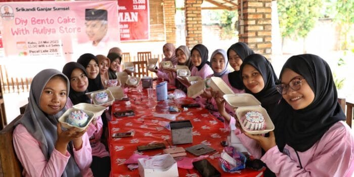 Srikandi Ganjar Gelar Pelatihan Menghias Bento Cake di Palembang