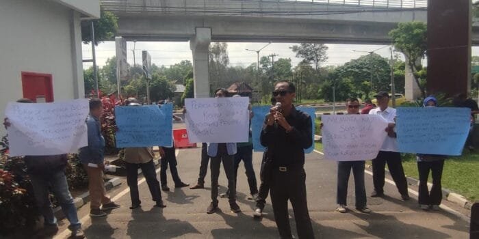 GRANSI Gelar Aksi Damai di Kejati Sumsel