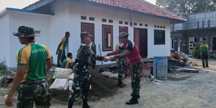 Batalyon Armed 9/1/1 Kostrad Bantu Percepatan Pembangunan Mushola