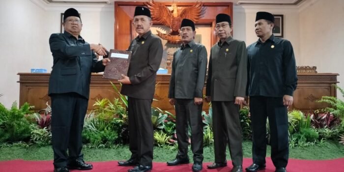 DPRD Tulungagung Gelar Paripurna Penyampaian Perubahan Propemperda Tahun 2023 dan Ranperda Tentang Pertanggungjawaban Pelaksanaan APBD TA 2022