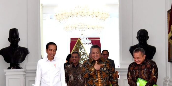 Hari Ini Presiden Jokowi Terima Pansel Pemilihan Calon Anggota Dewan Komisioner OJK
