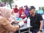 Jaga Kebugaran Tubuh, Pj Bupati Apriyadi Senam Sehat Bersama Lansia