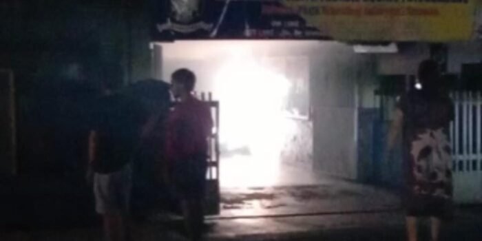 Box Panel kWh SMA Katolik di Tulungagung Terbakar