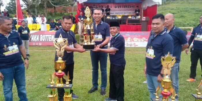 Kapolda Sulbar : Turnamen Sepak Bola Tomakaka Botteng Cup Akan Dilaksanakan Setiap Tahun