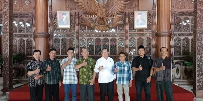 Audiensi Bersama Bupati Tulungagung, Tugu Lawang Nusantara Dampingi Serikat Tani Penampihan