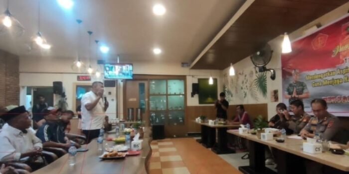 Melalui ‘Jumat Curhat’, Wadir Binmas Polda Sulsel Dengar Aspirasi Masyarakat