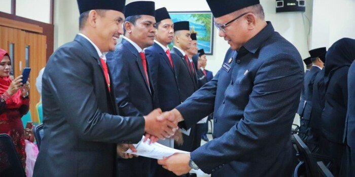 Pj Sekda Lantik Pejabat Administrasi dan Fungsional Pemkab Muba