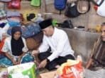 Sowan ke Warga, Pj Bupati Apriyadi Door to door Bagikan Daging Kurban