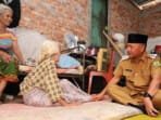 Sambangi Cik Nung, Pj Bupati Apriyadi Nostalgia Cerita Lama