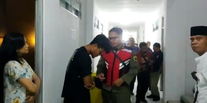 Mess Asrama Mahasiswa Politeknik Olahraga Unsri Dirazia Polisi