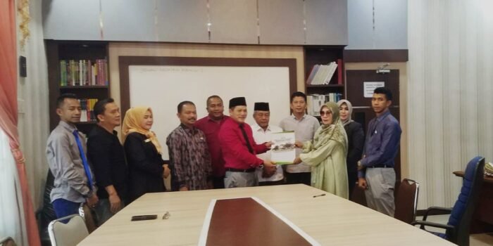 3 Pansel Tidak Hadir Serahkan Berkas 15 Besar Calon Anggota KIP ke Komisi I DPRK Aceh Tamiang