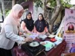 Mak Ganjar Buat Pelatihan Pembuatan Martabak Kentang untuk Ibu-Ibu di Palembang