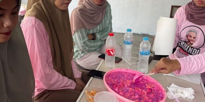 Srikandi Ganjar Gelar Pelatihan Membuat Salad di Banyuasin