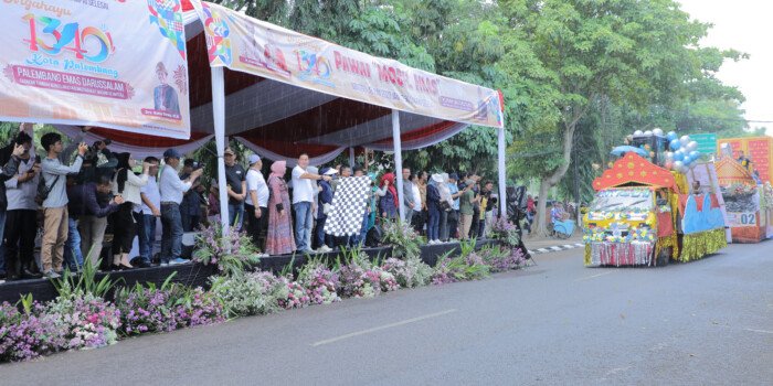 Karnaval Mobil Hias, Meriahkan HUT Kota Palembang