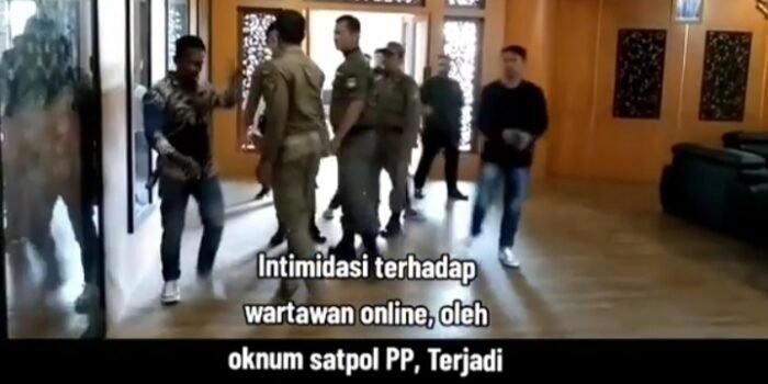 Oknum Satpol PP Larang sejumlah Wartawan saat liputan di Pemkab Musi Rawas