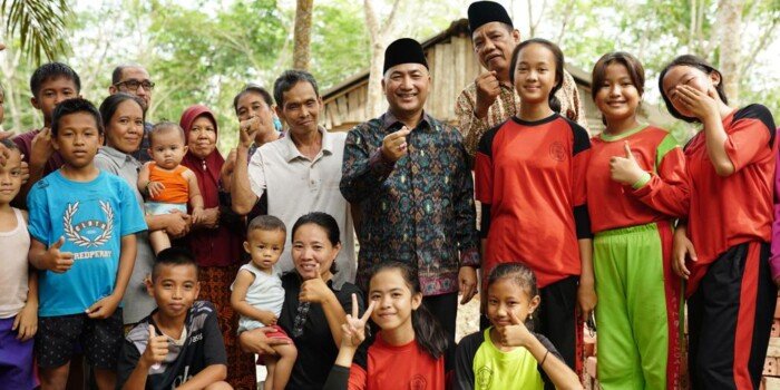 Weekend, Pj Bupati Apriyadi Sambangi Warga