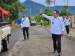 Tanggapi Keluhan Masyarakat, Bupati Turun Langsung Meninjau Kondisi Beberapa Ruas Jalan di Tanah Datar