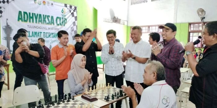 Wabup Tulungagung Pompa Semangat Ratusan Peserta Turnamen Catur Adhyaksa Cup di SMA Negeri 1 Gondang