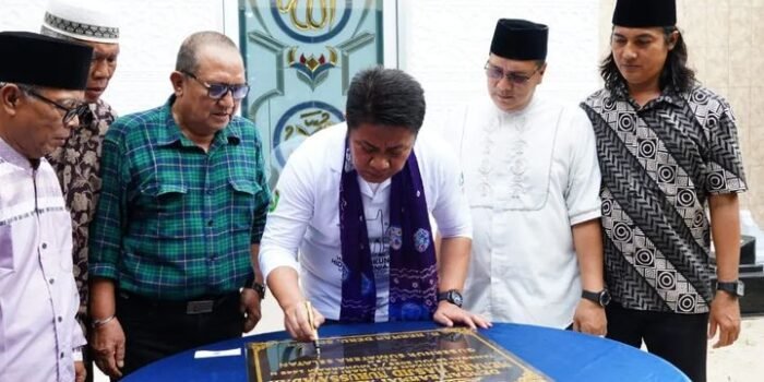 HD Resmikan Menara Masjid Nurrusa’adah