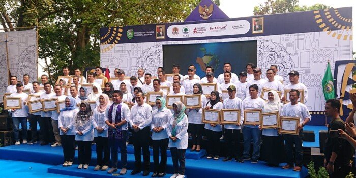 Bina Kampung Iklim di Musi Rawas Utara, KKKS Seleraya Merangin Dua Raih Penghargaan dari Gubernur Sumsel