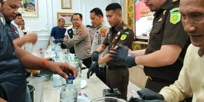 5,6 Kilogram Sabu dan 1950 Butir Pil Ekstasi Dimusnahkan