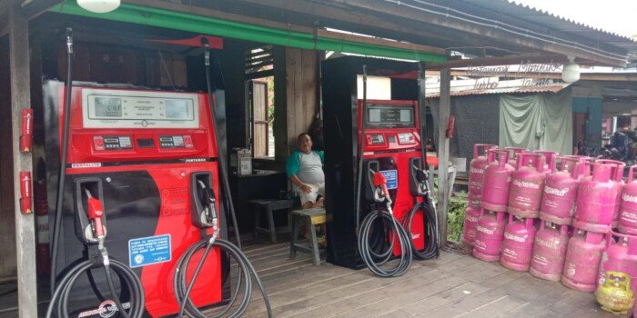 10 Tahun Berdiri, Ini yang Dijual Pom Mini Kedamin United di Kecamatan Putussibau Selatan