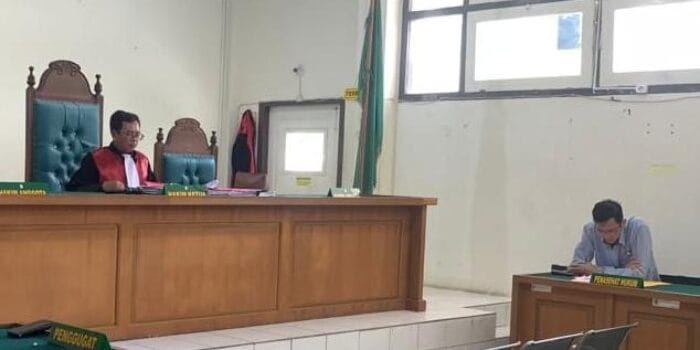 Hakim Tolak Praperadilan 2 Tersangka Akuisisi PT BA