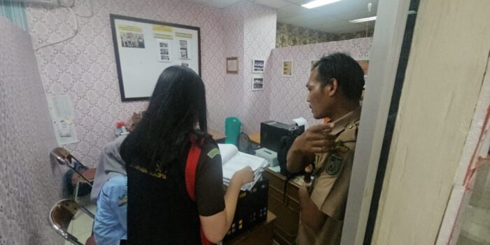 Kejari Prabumulih Geledah Kantor Dinsos dan Rumah Oknum Kabid, Ada Apa? 